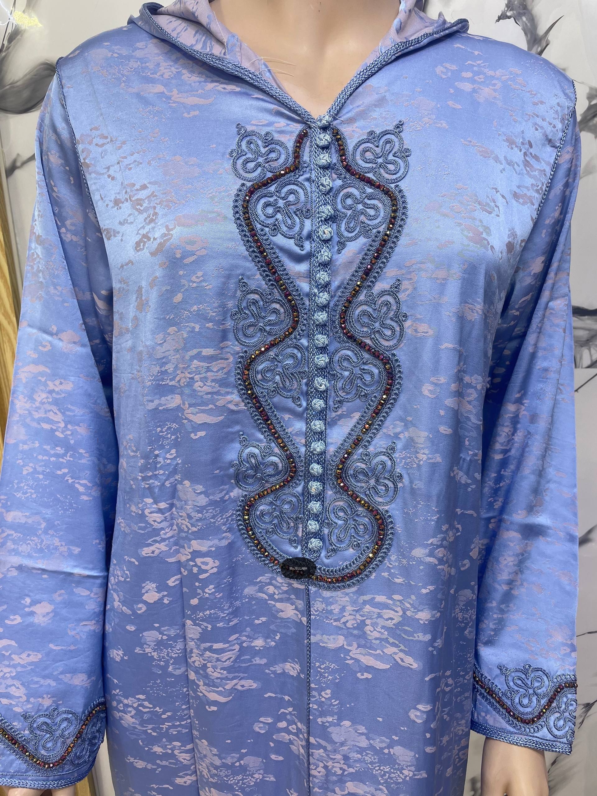 Jellaba Élégante en Satin Vert d'Eau