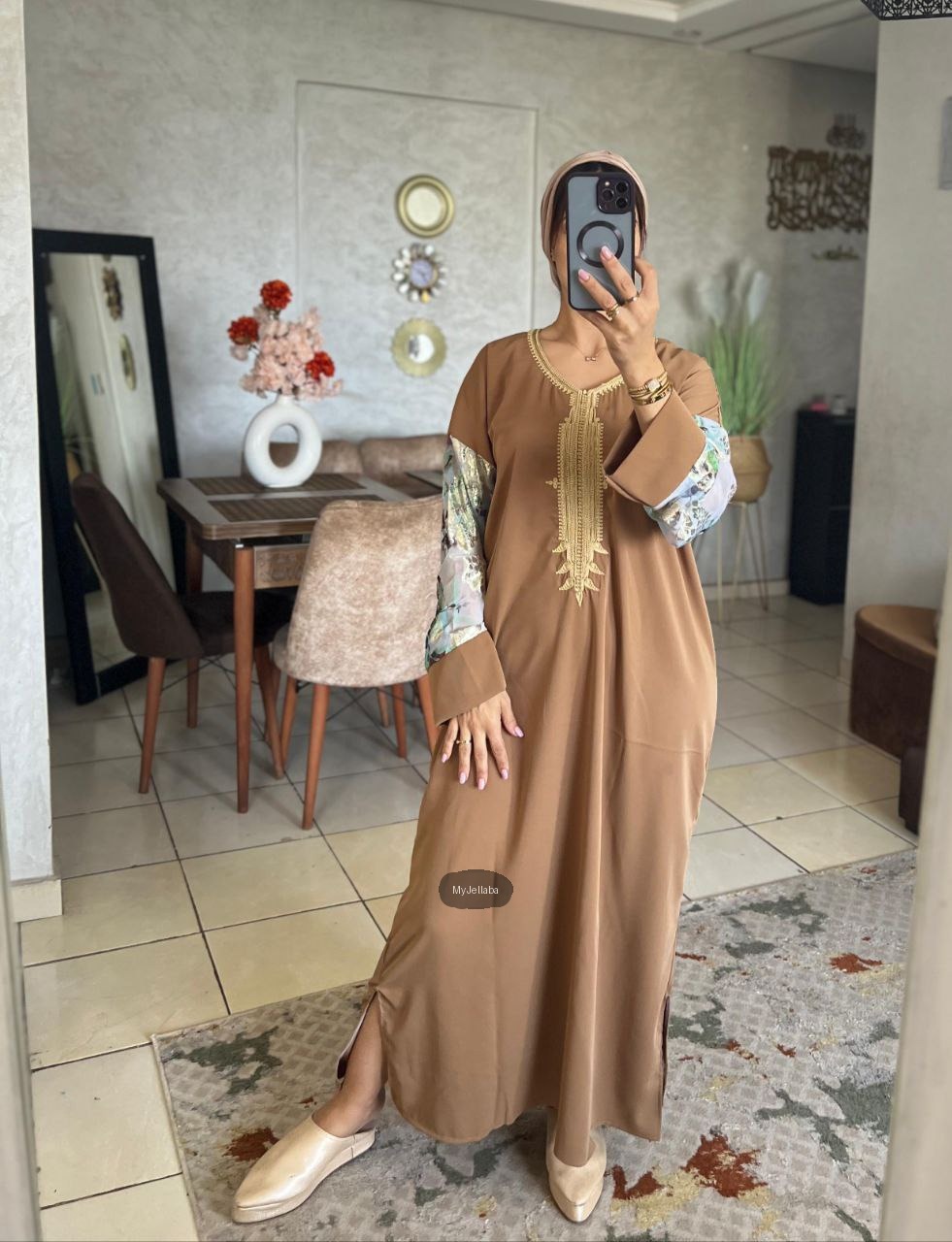 كندور برادا (Kandora Prada)