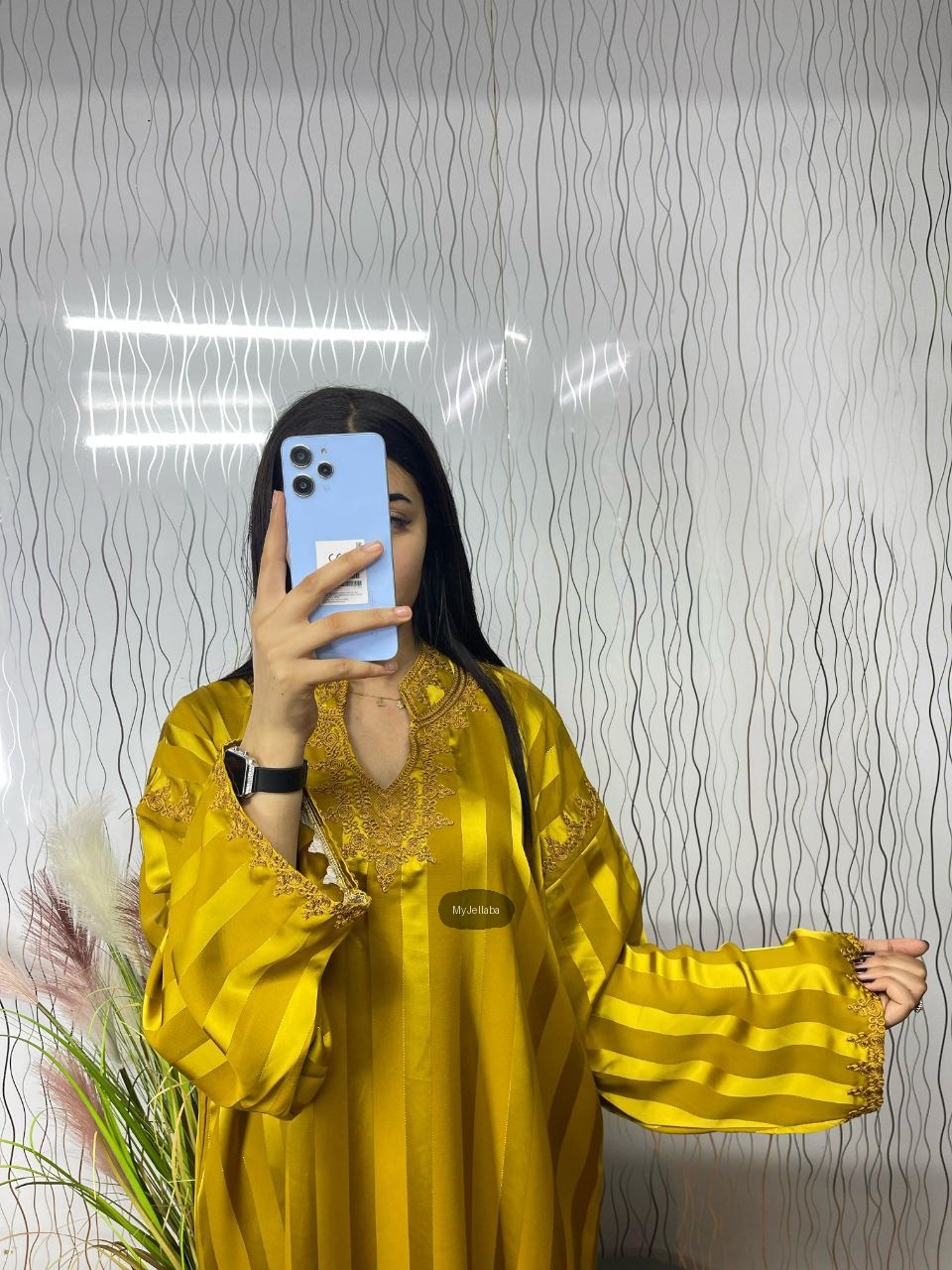 Boubou Élégant Brodée Or