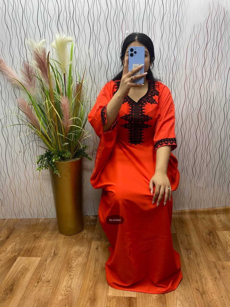 Jellaba Jaune Ornée de Broderies Noires - 3